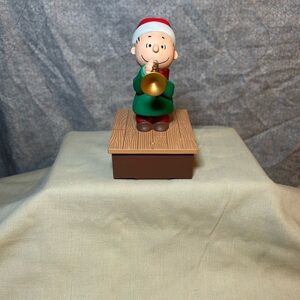 Hallmark Wireless Peanuts Band Charlie Brown 2011.